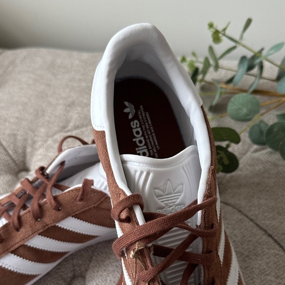 Adidas Gazelle Brown and White Sneakers - Picture 3 of 4